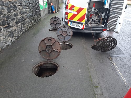 CCTV survey in progress on Pearse Street